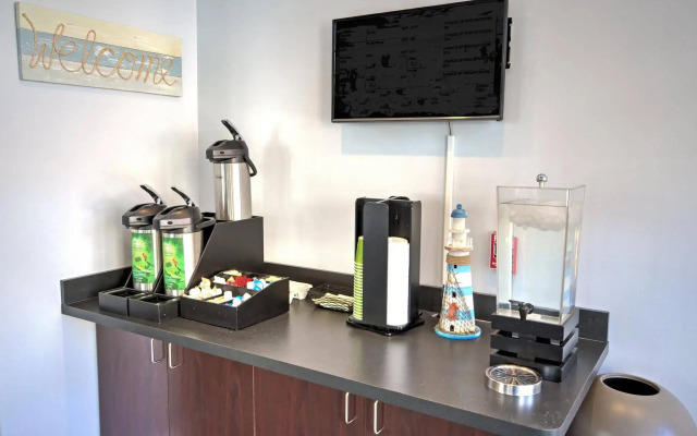 Club Wyndham Newport Onshore