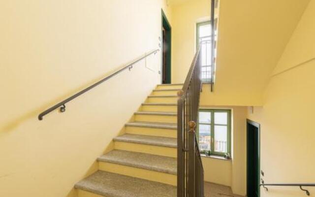 Il terrazzo e l'appartamento diVino