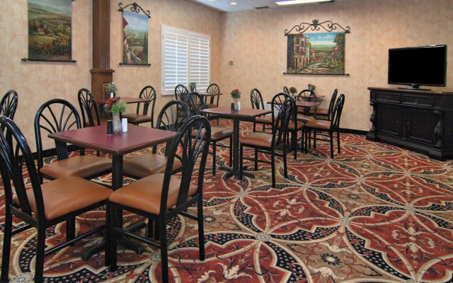 Best Western Plus Southpark Inn & Suites