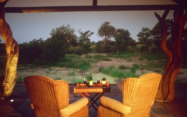Royal Legend Safari Lodge