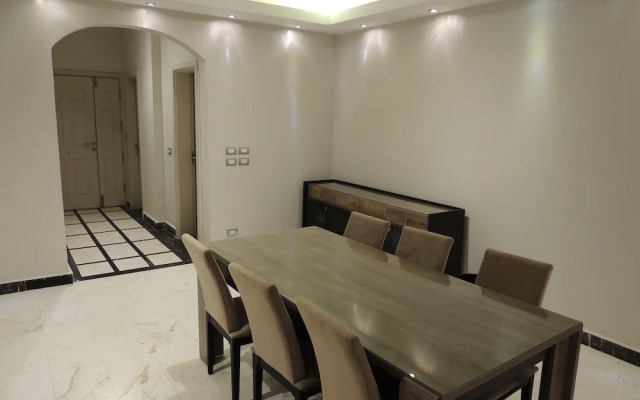 Sultan Luxurious Townhouse Near AUC
