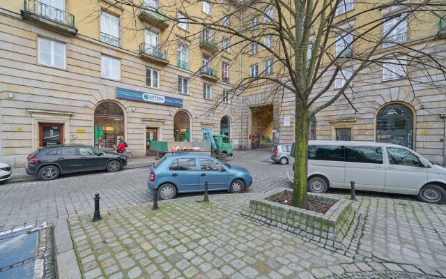 The Center of Wrocław by Renters