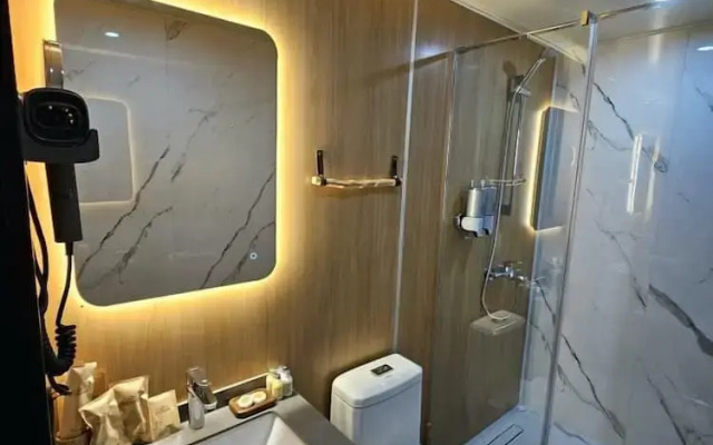 EcoHouse Glamping by ART HOTEL