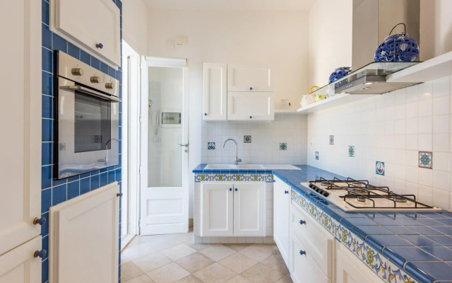 Beautiful Seaside Villa with Pool