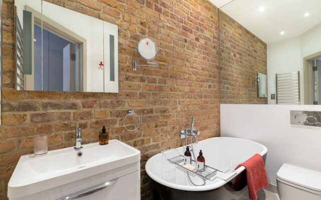 2 Bdr South Kensington by the Residences