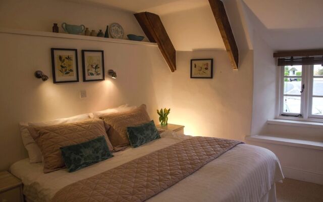 The Cott Inn