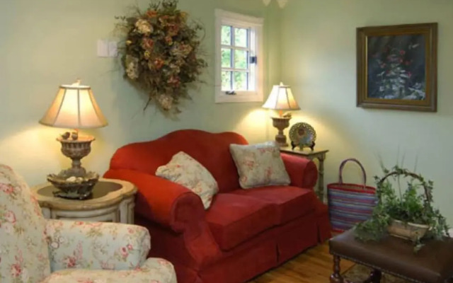 Hillwinds Inn