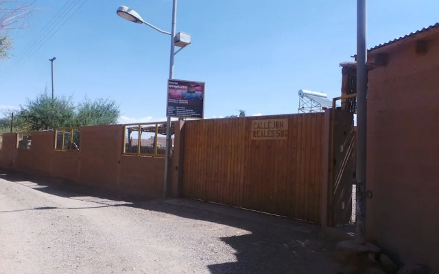 Hostal Amigo Lucho
