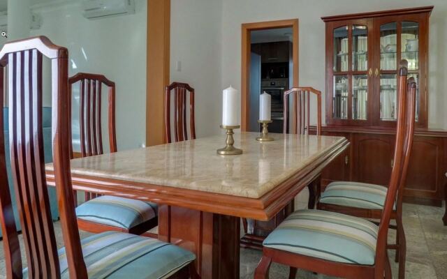 LinkHouse Majestic Apartment