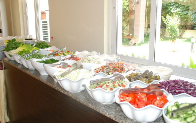 Rios Beach Hotel