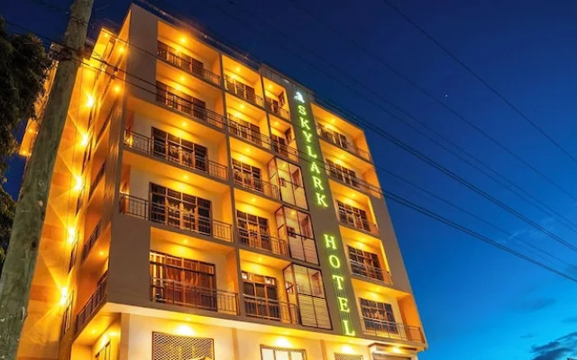 Skylark Hotel