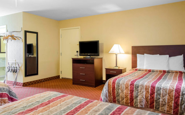 Rodeway Inn & Suites