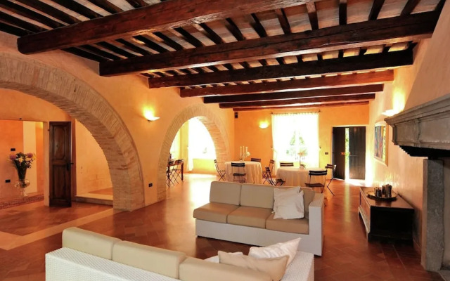 Villa in Montemaggiore With Private Pool