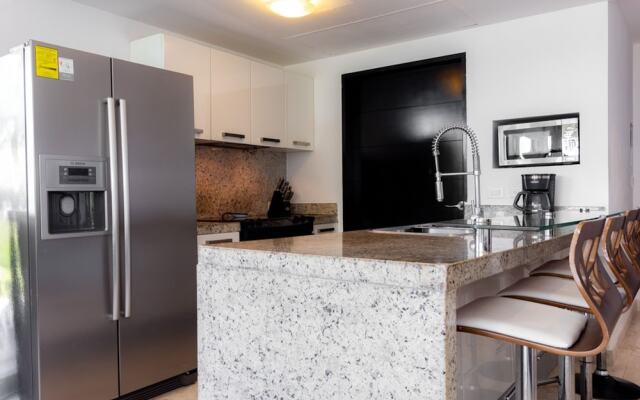 Elements Garden House 22 2 Bedroom Condo by RedAwning