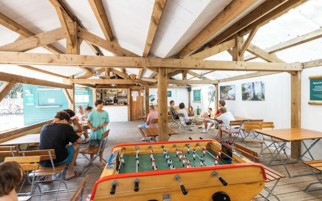 Huttopia Oléron les Chênes Verts