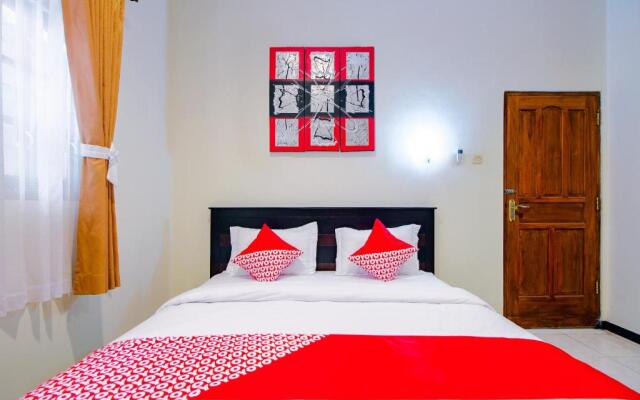 Oyo 1650 Griya Joglo Homestay