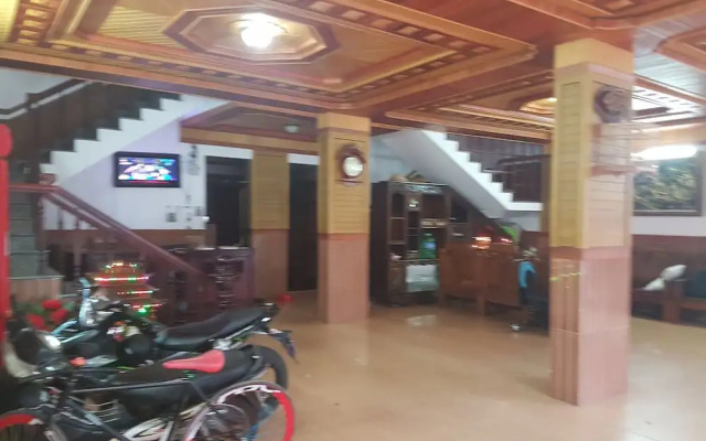 Vi Thao Van 1 by OYO Rooms