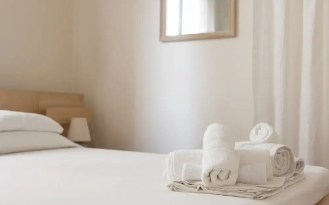 Cozy Apartment Next to Alimos Beach