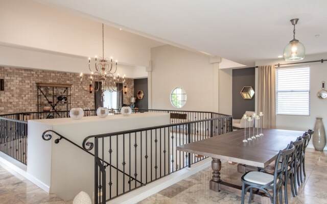Extravagant Fountain Hills - 6 Br Home