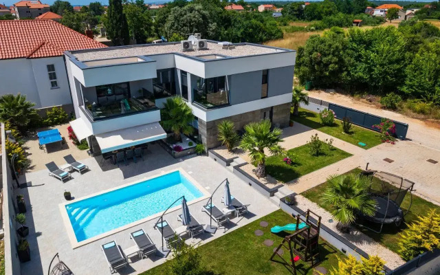 Villa N Drage