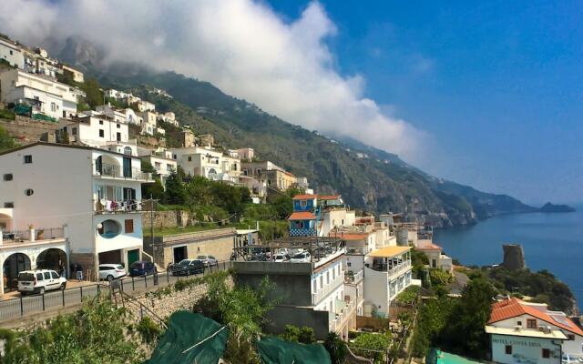 Apartment near Praia with Large Terrace & Spectacular Views