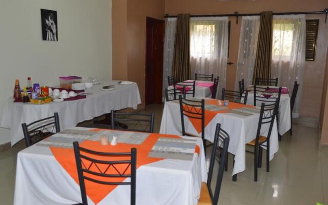 Askay Hotel Suites