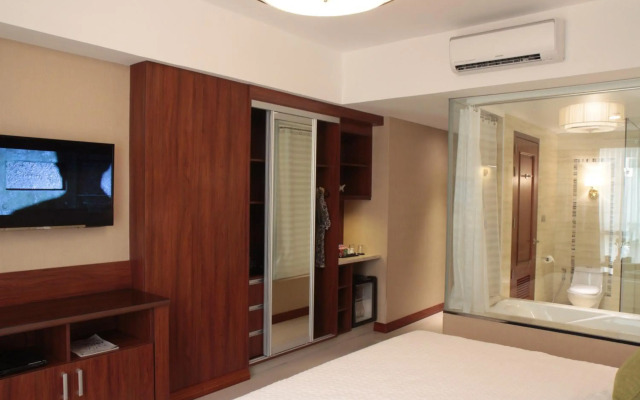 Central Park Tower Resort