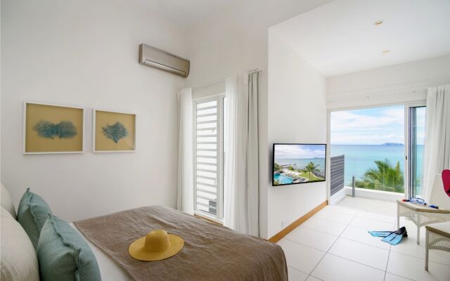 Myra Seafront Suites with Lov