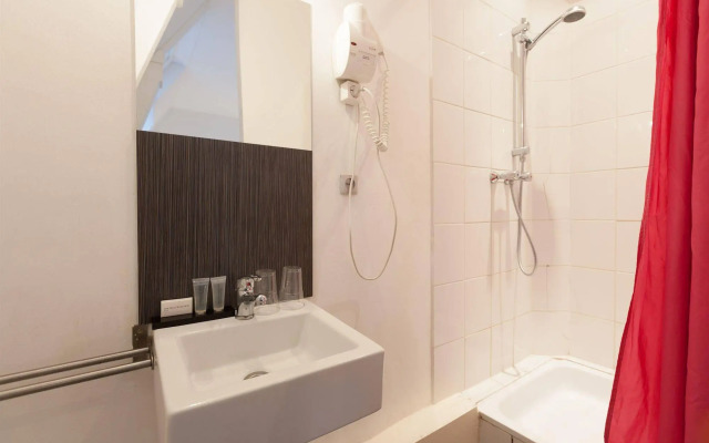 Townhouse Hotel