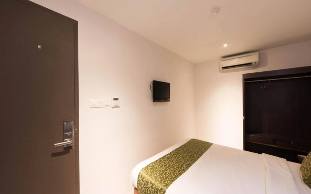 Swiss Cottage Hotel