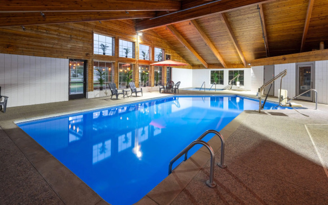 AmericInn by Wyndham Douglas/Saugatuck