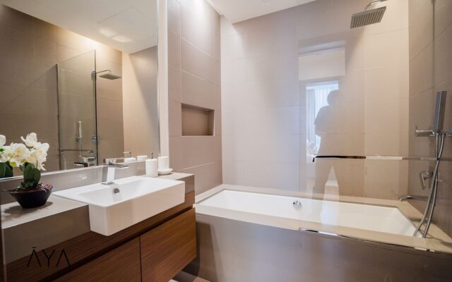 Aya - Impeccable 1BR Apartment with Balcony in City Walk