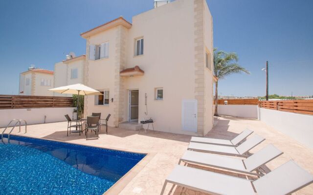 Cyprus Villa Malama 8 Gold