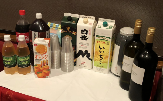 Happy Closet & Wasamon Hostel