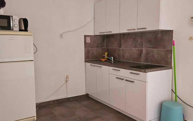 Apartmani Biba, Vir