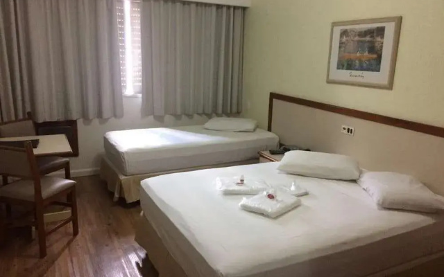 Interplaza Hotel