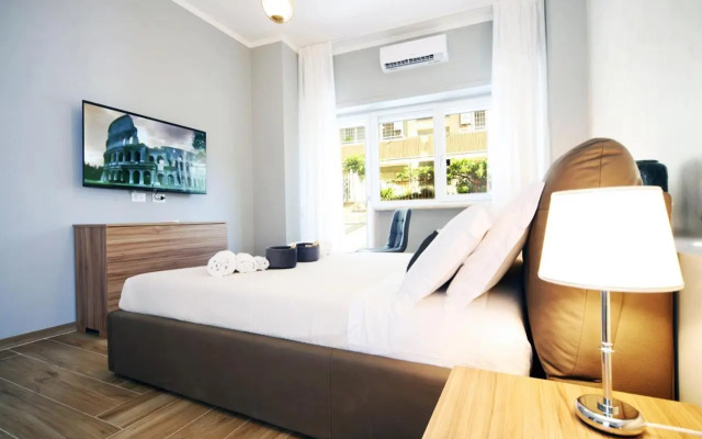 San Pietro & Trastevere Home