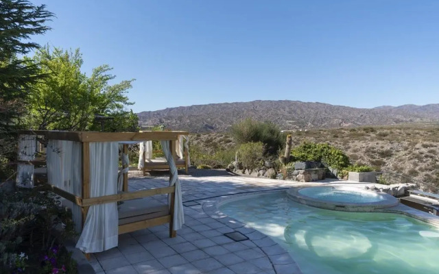 El Carmelo Mountain Lodge