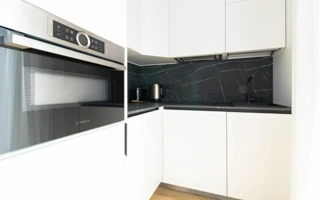 VineWood Apartment, By Cohost