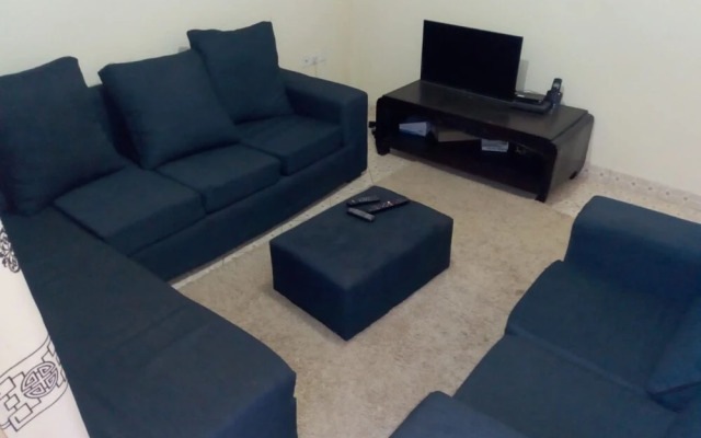 Elmado Apartments
