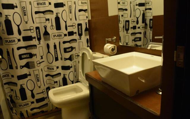 Siayan Travellers Inn