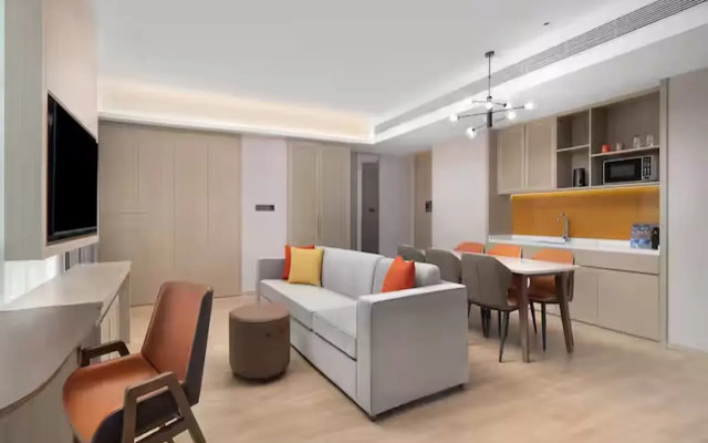 Home2 Suites by Hilton Longnan Railway Station