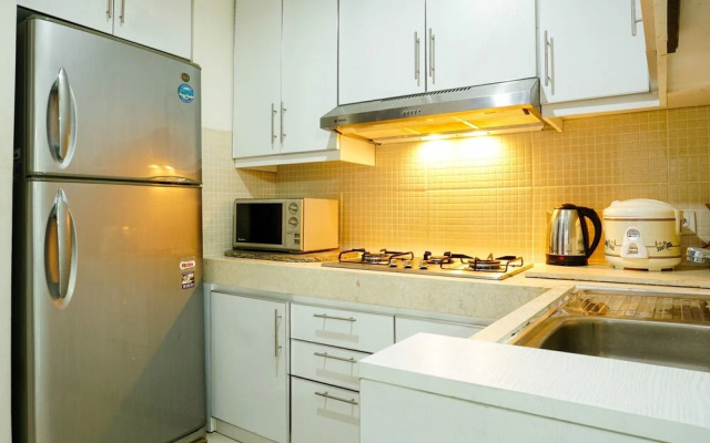 Good Location And Cozy 2Br St. Moritz Apartment