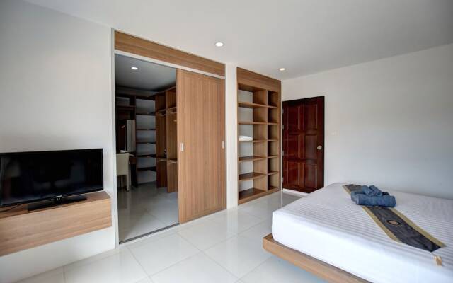 Pool Access 89 @Rawai Hotel