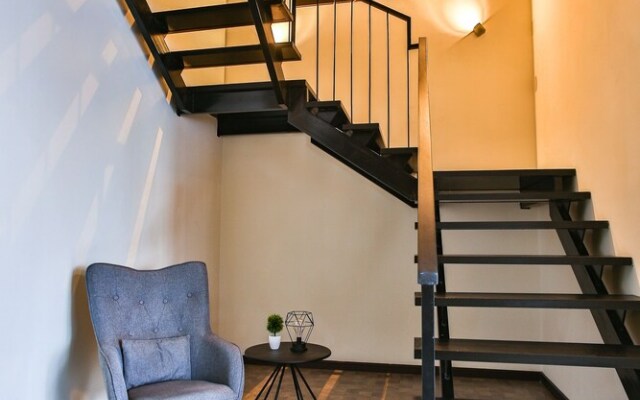 Expressionz Professional Suites By De Space