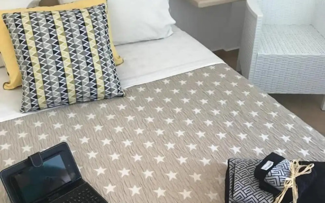 YL Suites