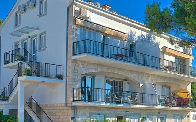 Vibo - Parking and Barbecue - A5 Vinka 4