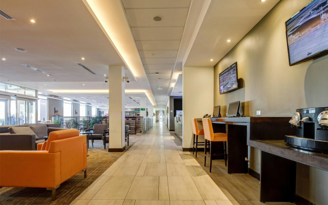La Quinta by Wyndham Santiago Aeropuerto