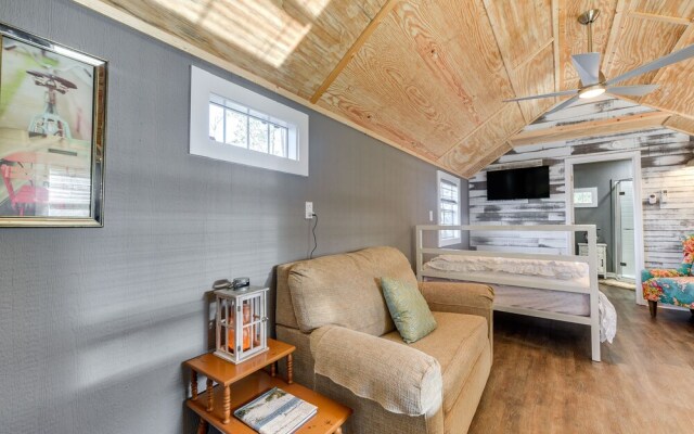 Calabash Studio Cabin, 4 Mi to Sunset Beach!