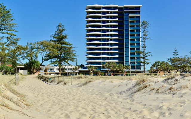 Iconic Kirra Beach Resort